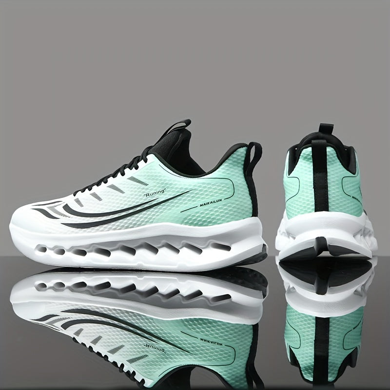 QF179931 Low-Top Street Running Trainers